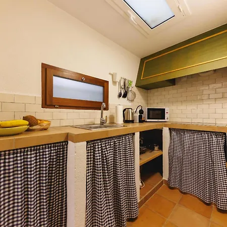Apartment Bravissimo 1593, Medieval Charm