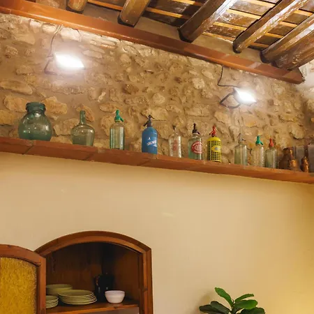 Apartment Bravissimo 1593, Medieval Charm *