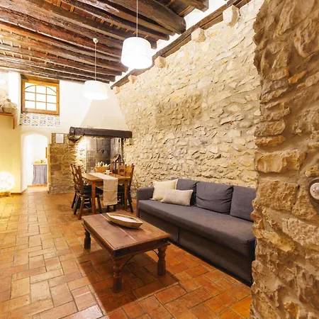 Apartment Bravissimo 1593, Medieval Charm *