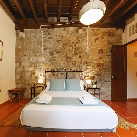 Apartment Bravissimo 1593, Medieval Charm Girona